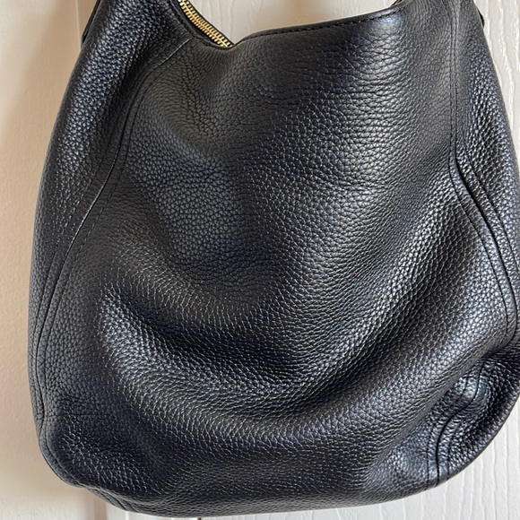 Michael Kors black pebble leather shoulder bag - Picture 3 of 16